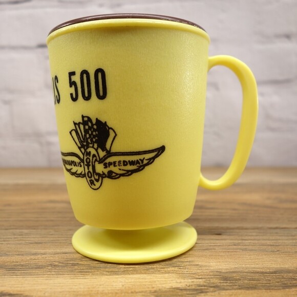 Indianapolis 500 Vintage Yellow Travel Coffee Mug Cup Whirley International - Picture 3 of 6